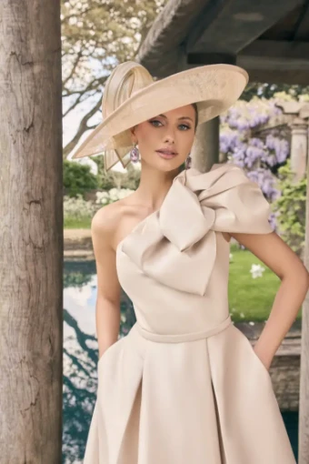 Veni Infantino 992738 #1 default Almond thumbnail